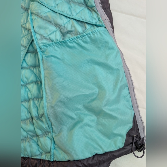 North Face Thermoball quilted hooded puffy winter cold jacket coat size medium - Picture 2 of 4